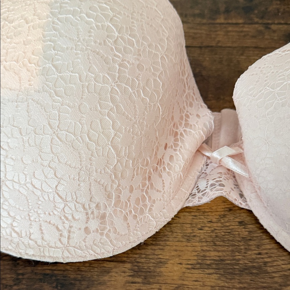 Laura Ashley Light Pink Lace T-Shirt Bra - Picture 2 of 8